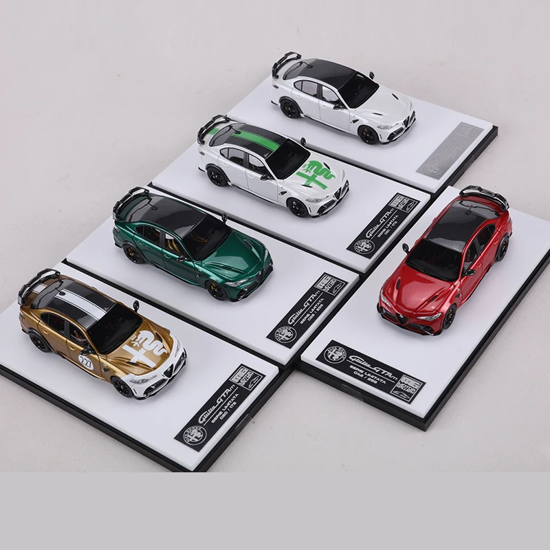 Model Kit Alfa Romeo - Hub Caps Cars Lounge CL 1:64