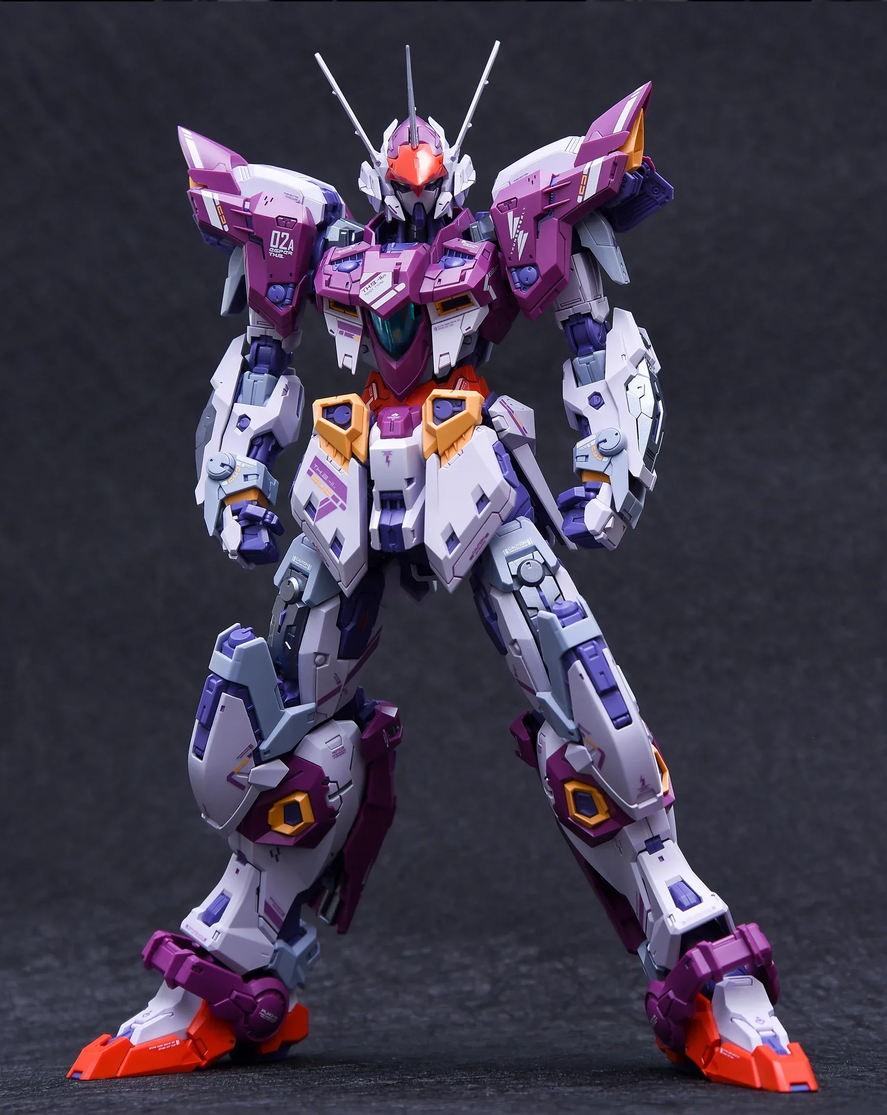 En stock IN ERA + MG 1/100 THU - Model Kit Fenrir reseña y precio