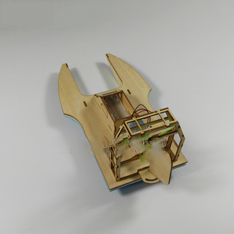 Pez Volador ensamblado, tecnol - Model Kit Yacht reseña y precio