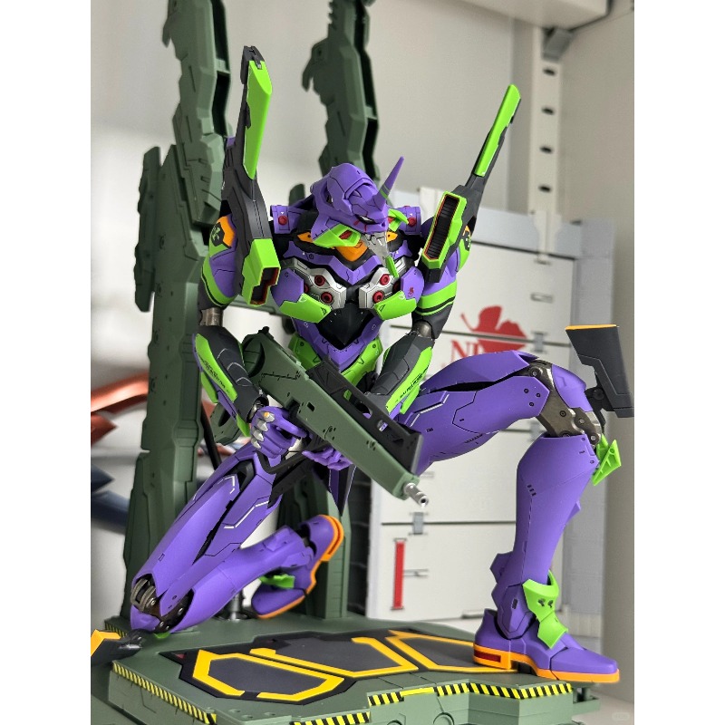 En Stock: Modelo Tron de Neon  - Model Kit Eva 01 reseña y precio